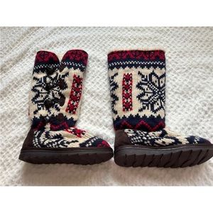 Muk Luks Sweater Boots Ivory, Red, Navy Snowflakes. New without tags. Size: 8